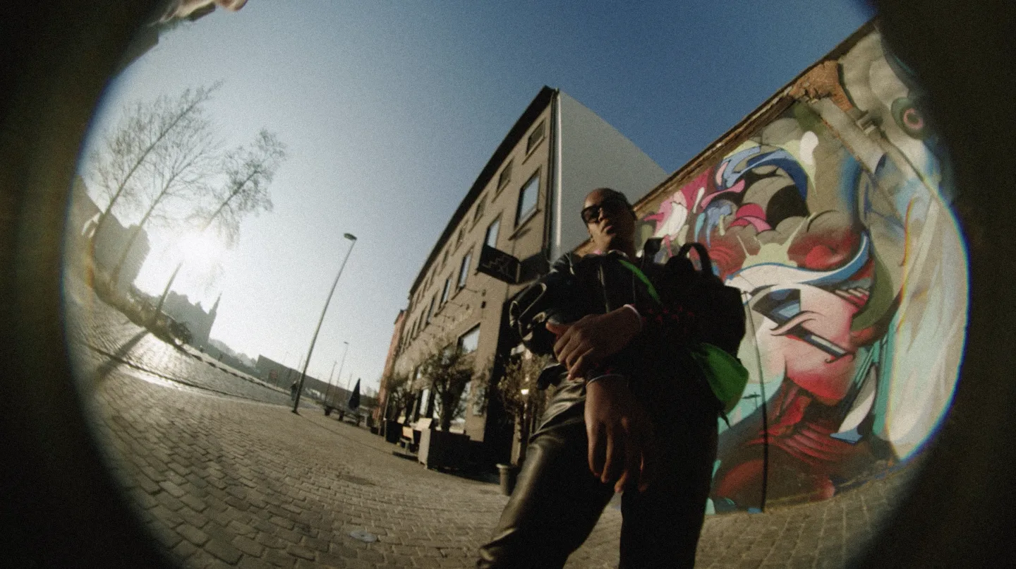 Ace case social samsung alleyeson videoposter